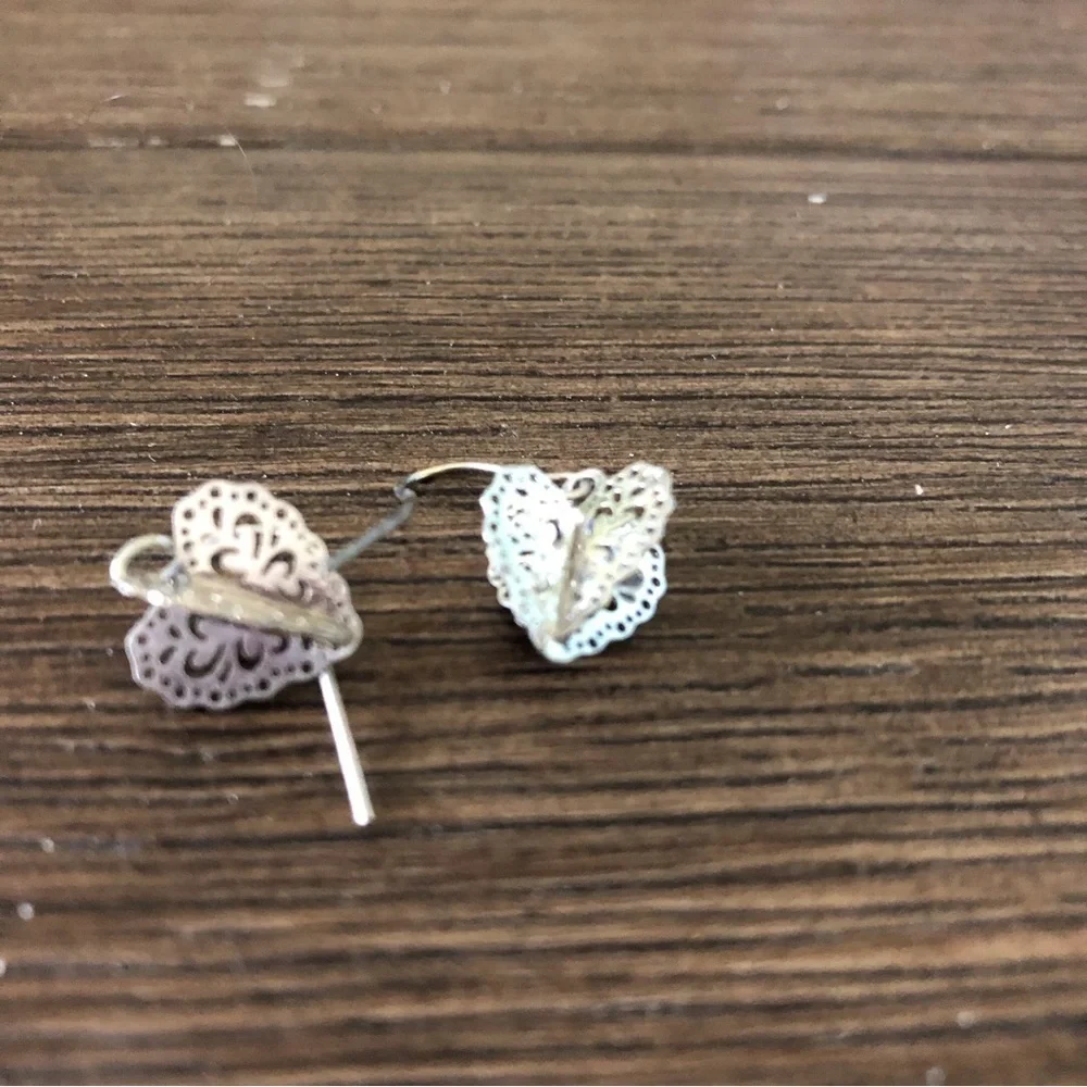 Sliver Metal cutout 3D heart fishhook earrings